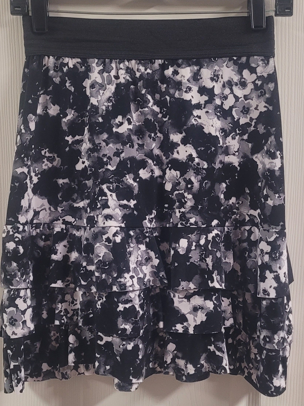 Carole Little Black and White Floral Ruffle Skirt